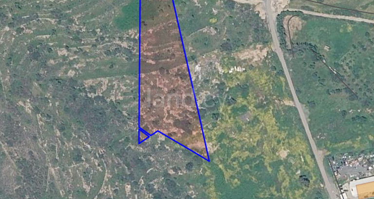 Parcelle industrielle à vendre à Limassol