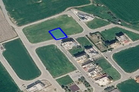 Plot for sale in Larnaca