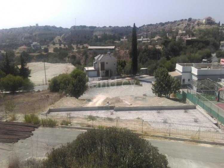 Tomt avsedd för boende till salu i Limassol