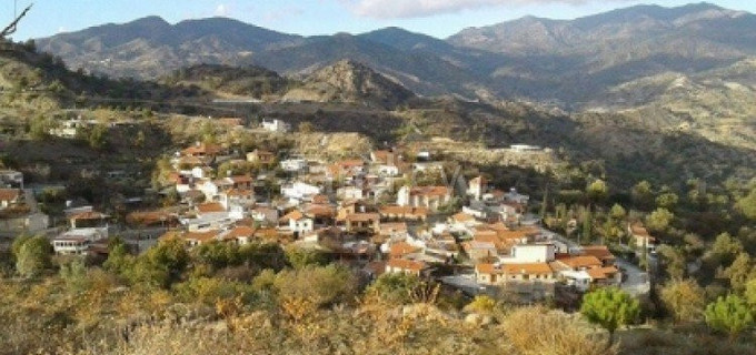 Landwirtschaftliches Baugebiet in Limassol zu verkaufen