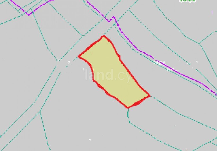 Campo residencial a la venta en Paphos