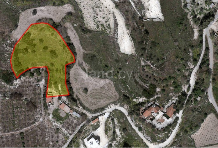 Pole mieszkaniowe na sprzedaż w Paphos