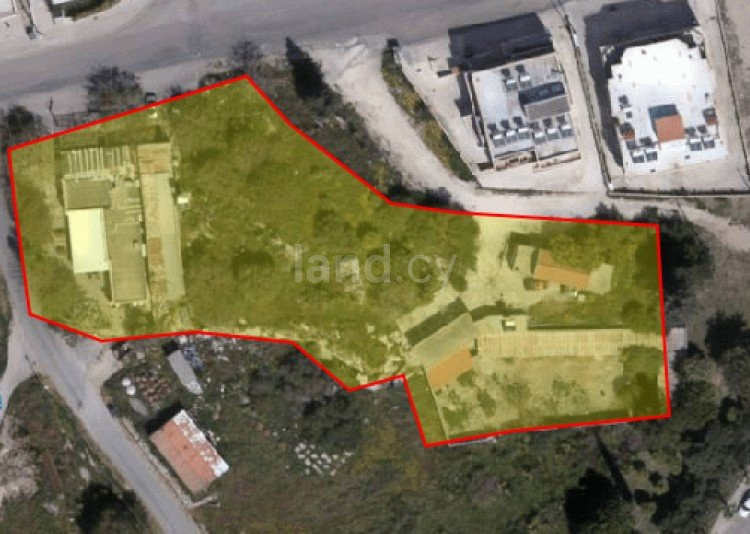 Campo residencial a la venta en Paphos