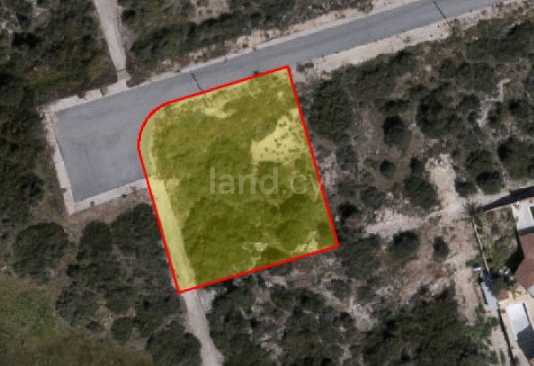 Landwirtschaftliches Grundstück in Paphos zu verkaufen