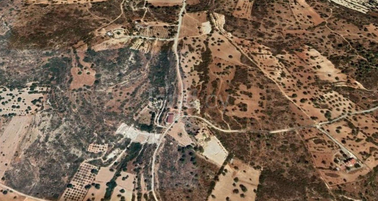 Campo a la venta en Limassol
