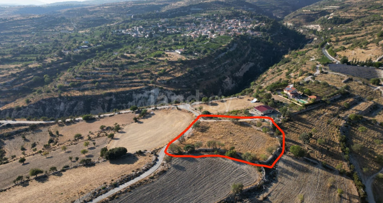 Landwirtschaftliches Baugebiet in Limassol zu verkaufen