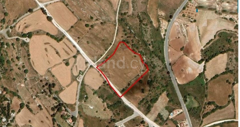Pole mieszkaniowe na sprzedaż w Paphos