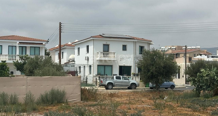 Kommerzielles Grundstück in Paphos zu verkaufen