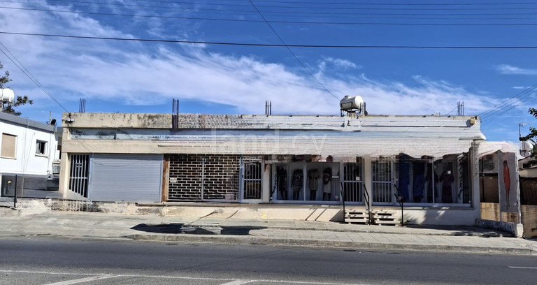 Parcela comercial a la venta en Limassol