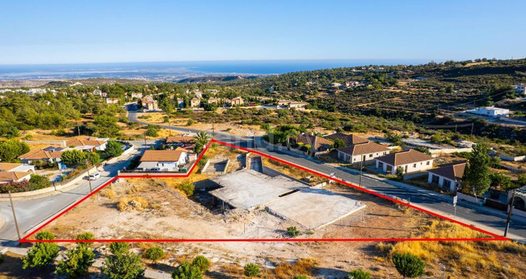 Tomt avsedd för boende till salu i Limassol