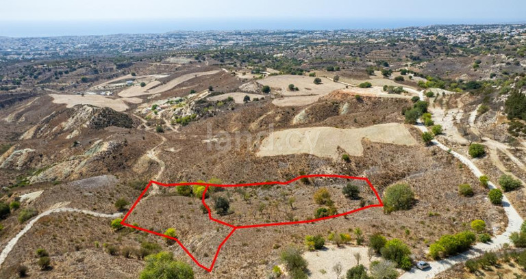Terrain résidentiel à vendre à Paphos