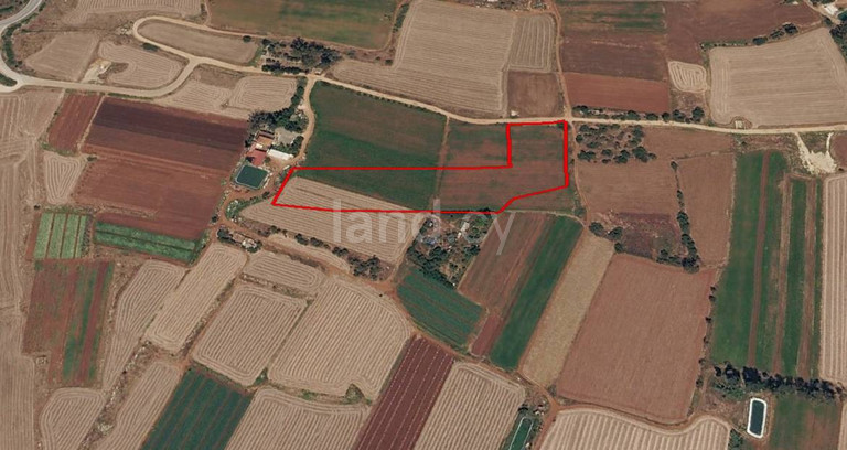 Plot for sale in Liopetri