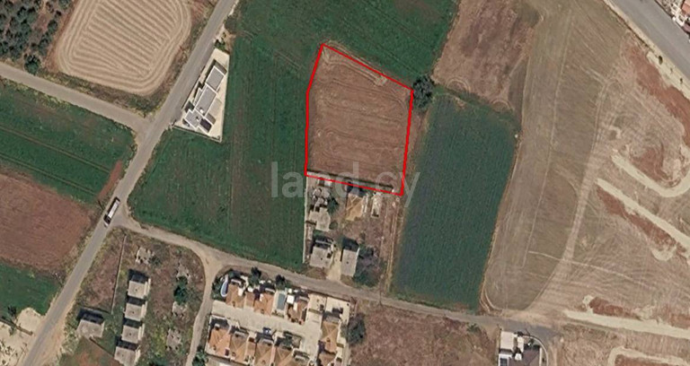 Plot for sale in Larnaca