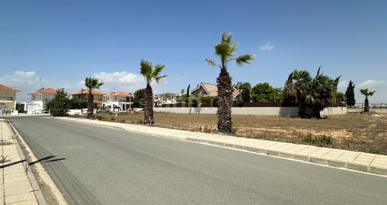 Tomt avsedd för boende till salu i Larnaca