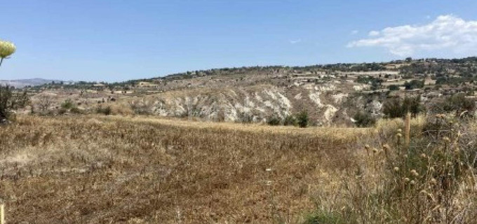 Campo agrícola a la venta en Paphos