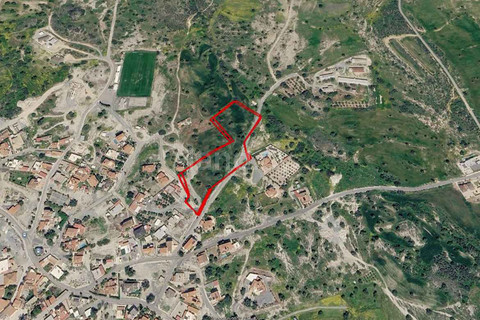 Plot for sale in Larnaca