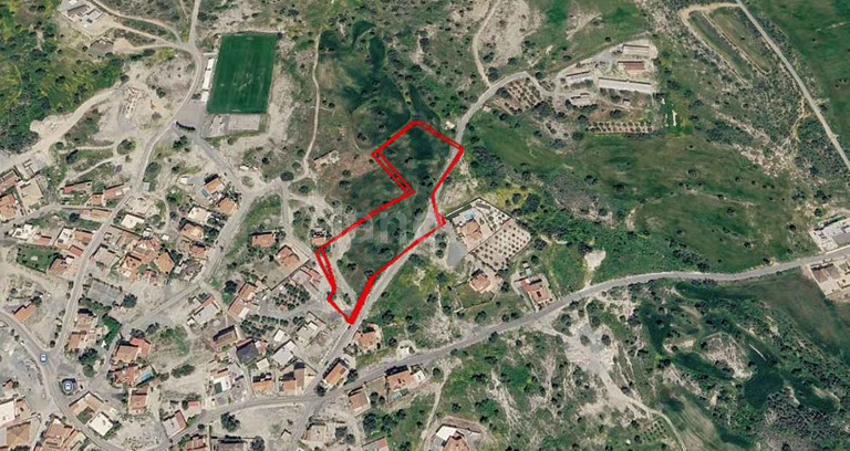 Plot for sale in Larnaca