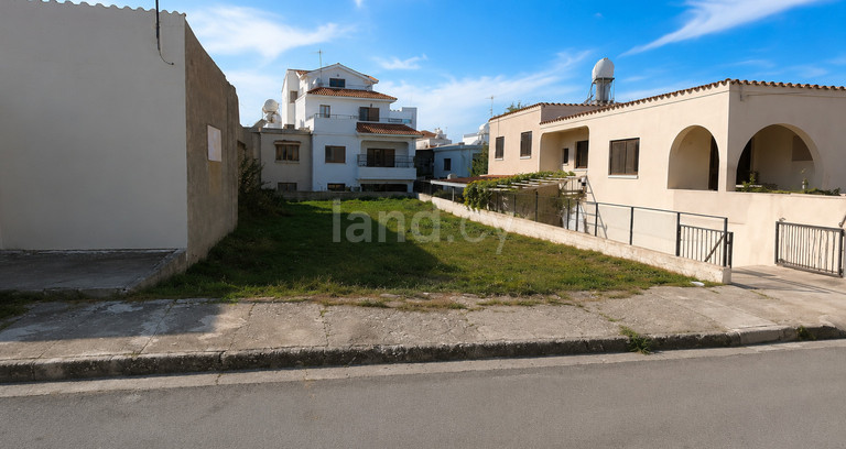 Wohnbaugrundstück in Larnaca zu verkaufen