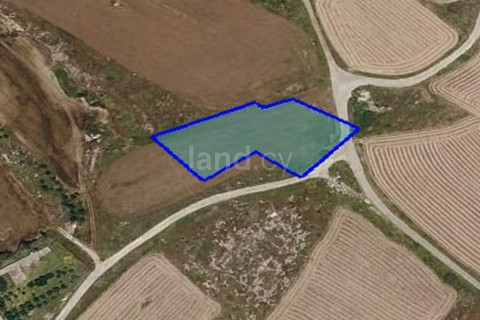 Plot for sale in Deryneia