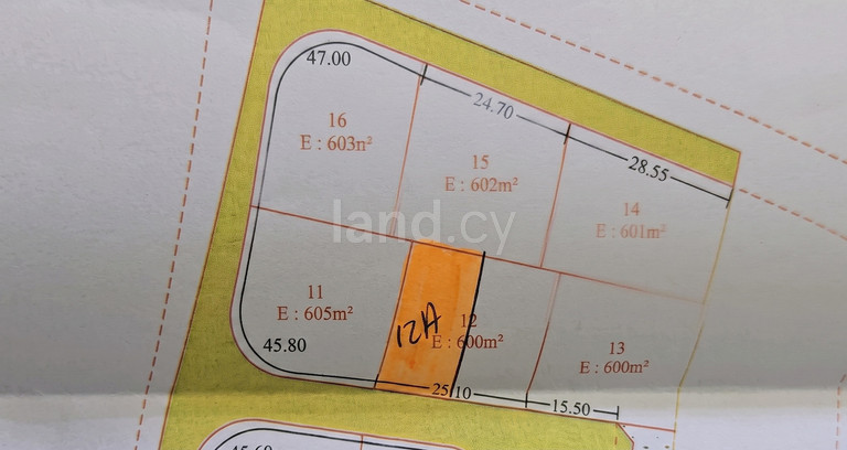 Wohnbaugrundstück in Nicosia zu verkaufen
