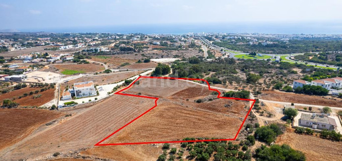 Fält avsett för boende till salu i Ayia Napa