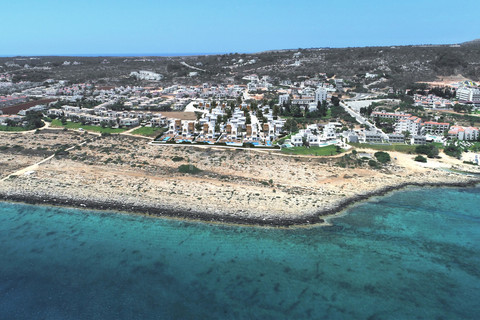 Campo turístico a la venta en Protaras