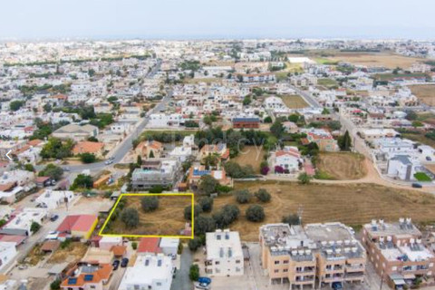 Wohngebiet in Paralimni zu verkaufen