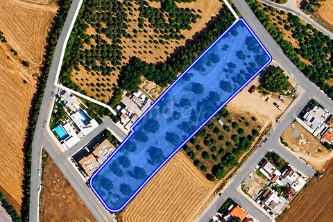 Parcelle commerciale à vendre à Larnaca
