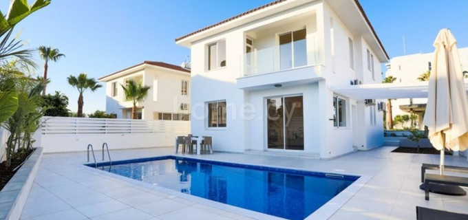 Villa for sale in Pernera