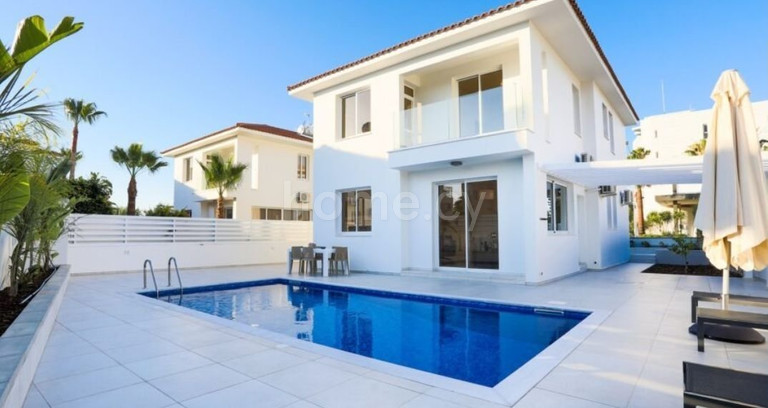 Villa in Pernera zu verkaufen