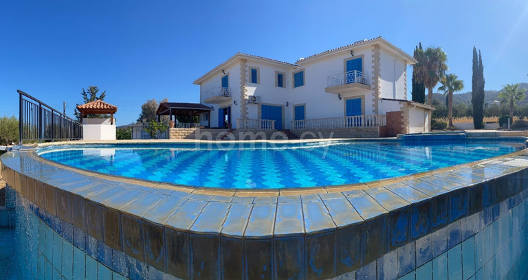 Villa in Paphos zu verkaufen