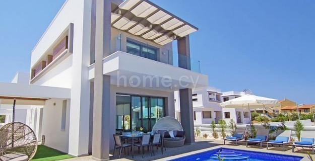 Villa à vendre à Paralimni