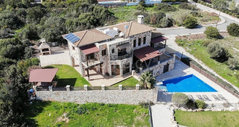 Villa in Paphos zu verkaufen