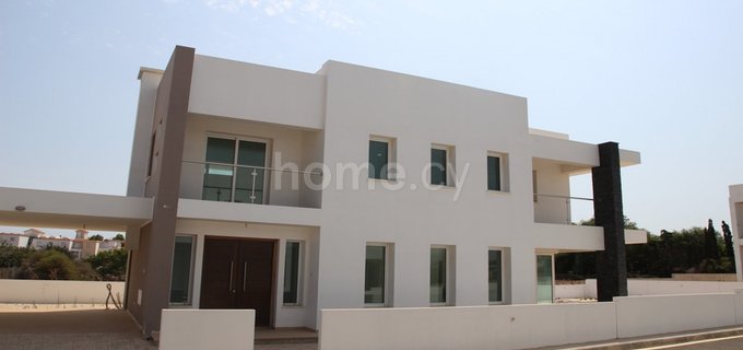 Villa for sale in Ayia Triada