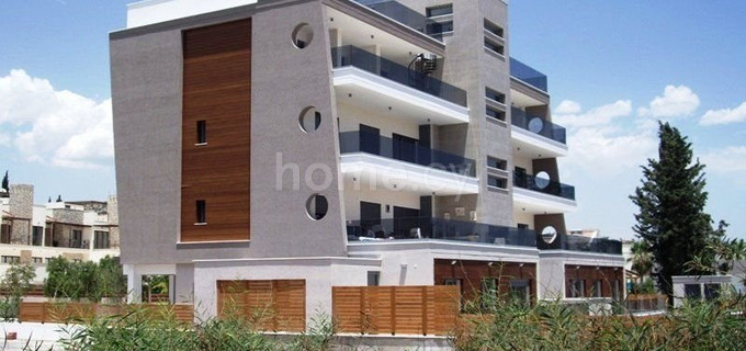 Top floor apartment to rent in Limassol