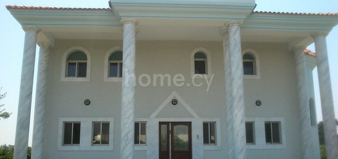 Villa to rent in Limassol