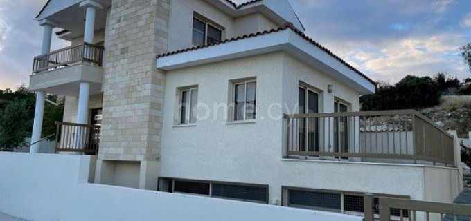 Villa to rent in Limassol