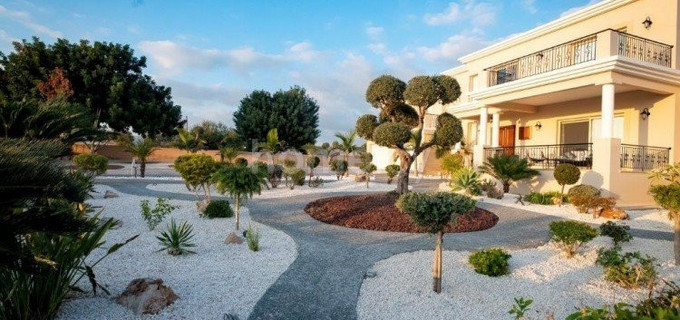 Villa for sale in Paphos