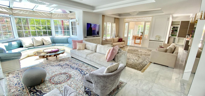 Villa to rent in Limassol