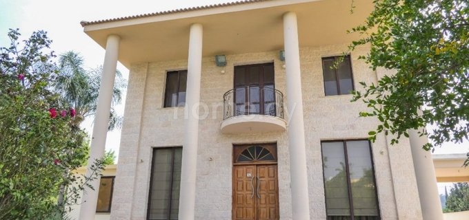 Villa in Nicosia zu verkaufen