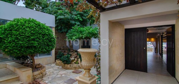 Villa à vendre à Limassol