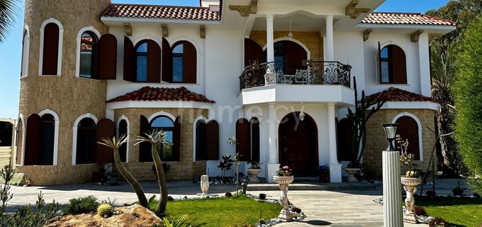 Villa a la venta en Paralimni