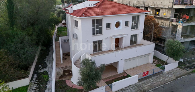 Villa in Nicosia zu verkaufen