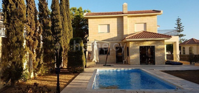 Villa to rent in Limassol