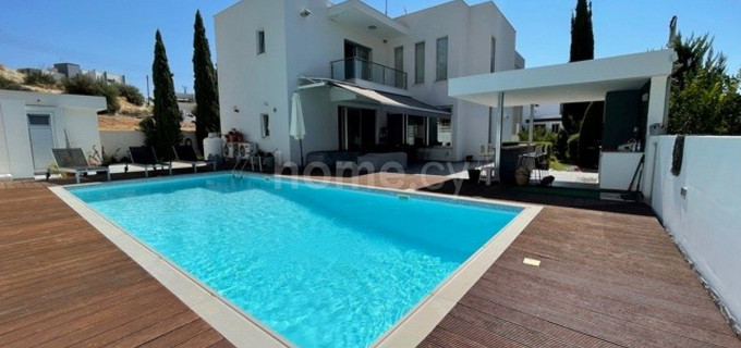 Villa to rent in Limassol