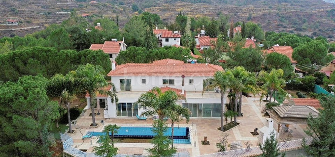 Villa for sale in Limassol