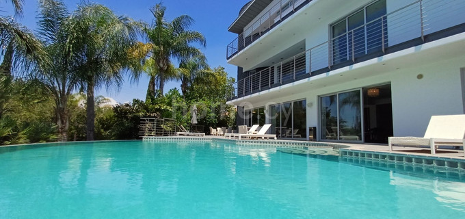 Villa till salu i Limassol