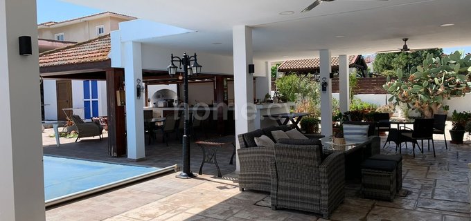 Villa for sale in Larnaca