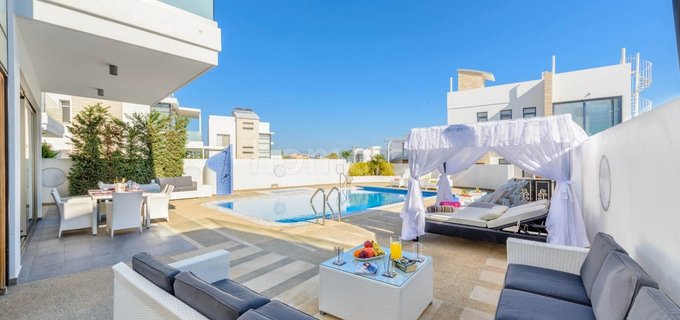 Villa a la venta en Protaras