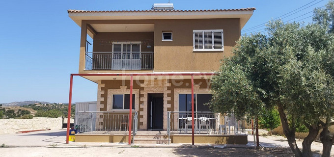 Villa to rent in Limassol